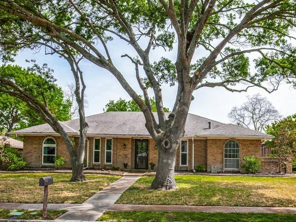 2616 Live Oak Lane, Plano, TX 75075