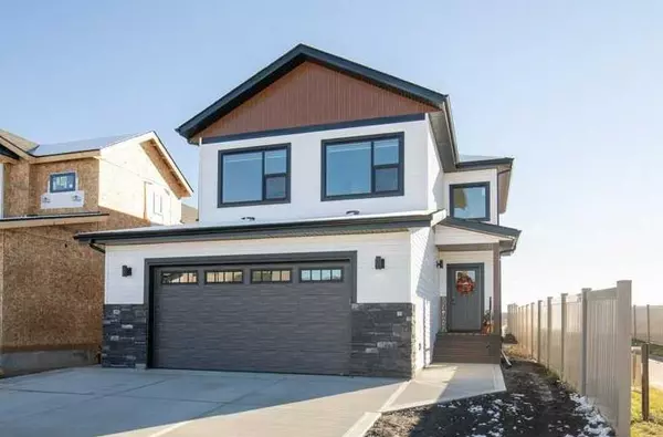 16 Ian WAY, Sylvan Lake, AB T4S 0W5