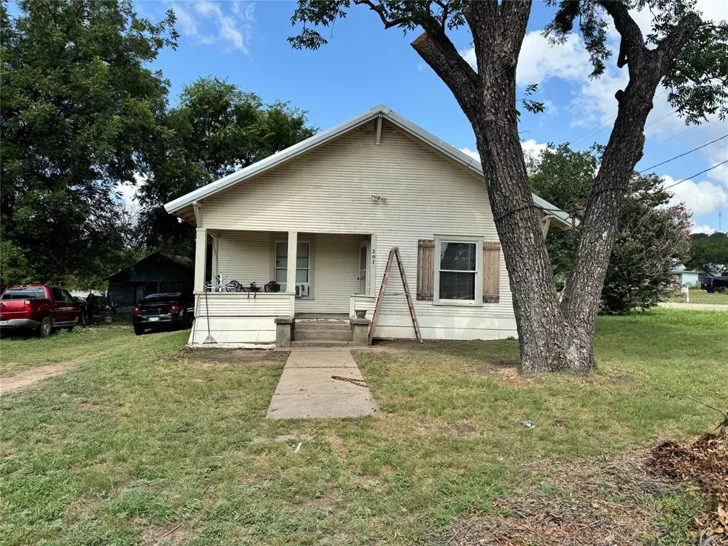 Santa Anna, TX 76878,207 N 5th Street