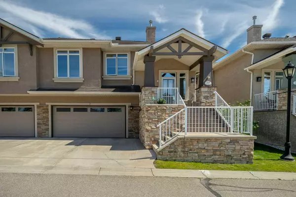 Calgary, AB T3H5A7,22 Discovery Woods Villas Southwest