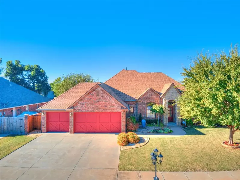 1700 Parkway Drive, Moore, OK 73160