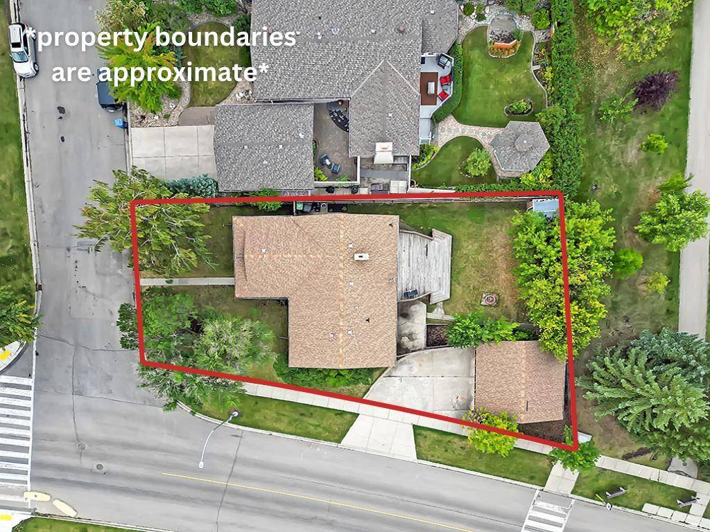 Calgary, AB T2V 0J2,104 Oakfield PL SW