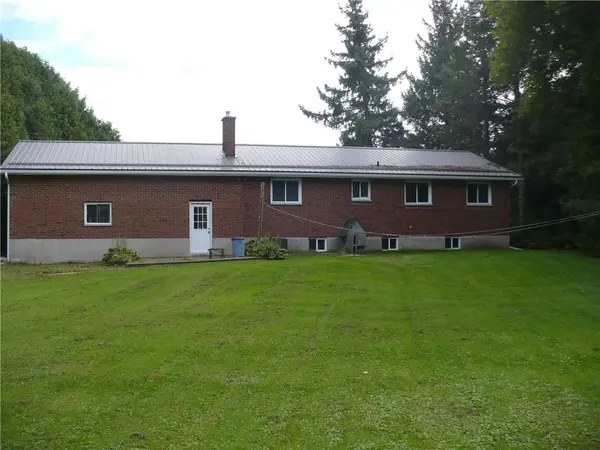 North Augusta, ON K0G 1R0,9124 BRANCH RD