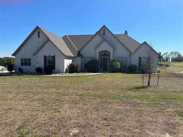 140 Stanford Lane, Springtown, TX 76082