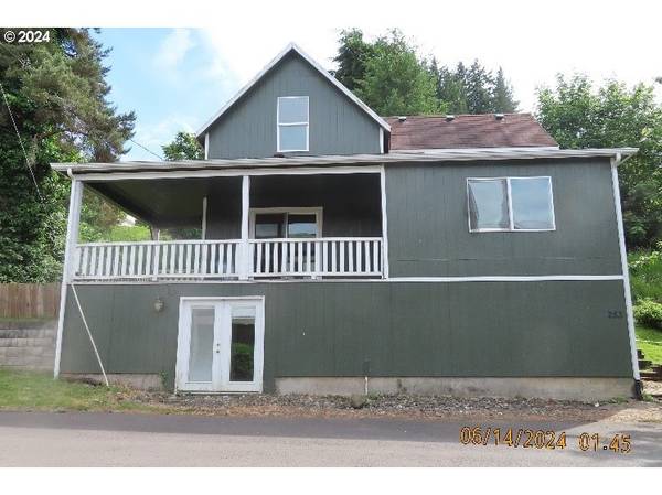 253 SW 3rd ST, Clatskanie, OR 97016