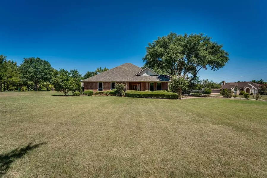 7211 Montgomery Road, Midlothian, TX 76065