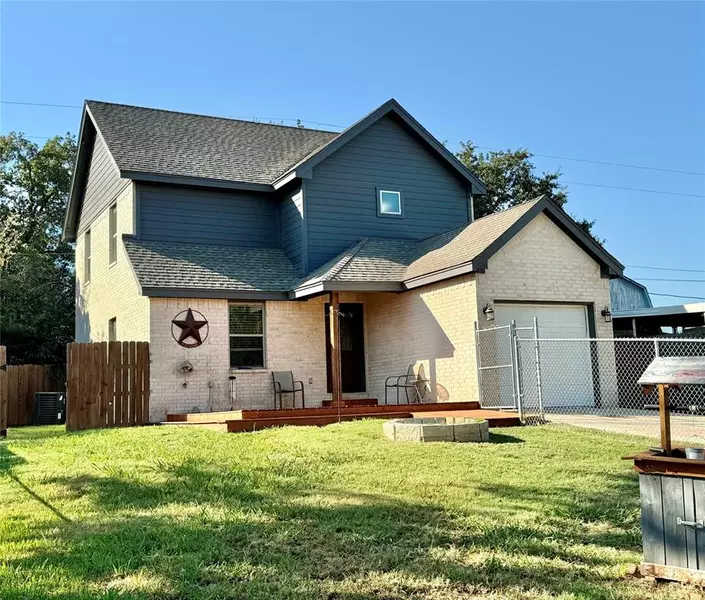 1713 Bronco Road, Granbury, TX 76049