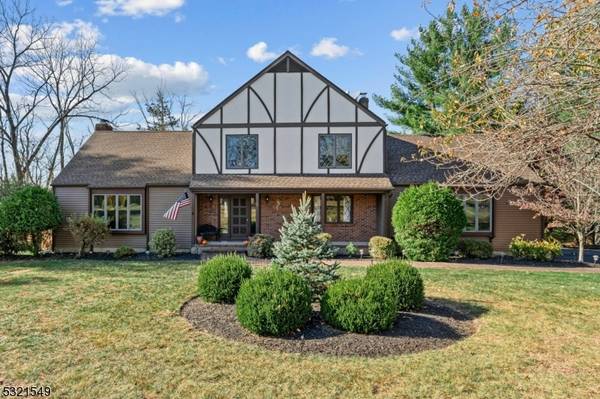 3 Hendrick Rd, Readington Twp., NJ 08822