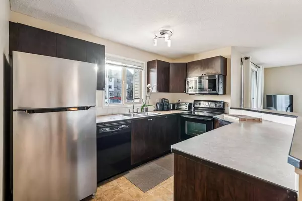 Calgary, AB T2Y 0H9,16969 24 ST Southwest #3121