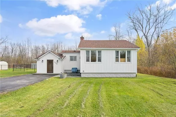 Fort Erie, ON L2A 4K3,754 HELENA ST