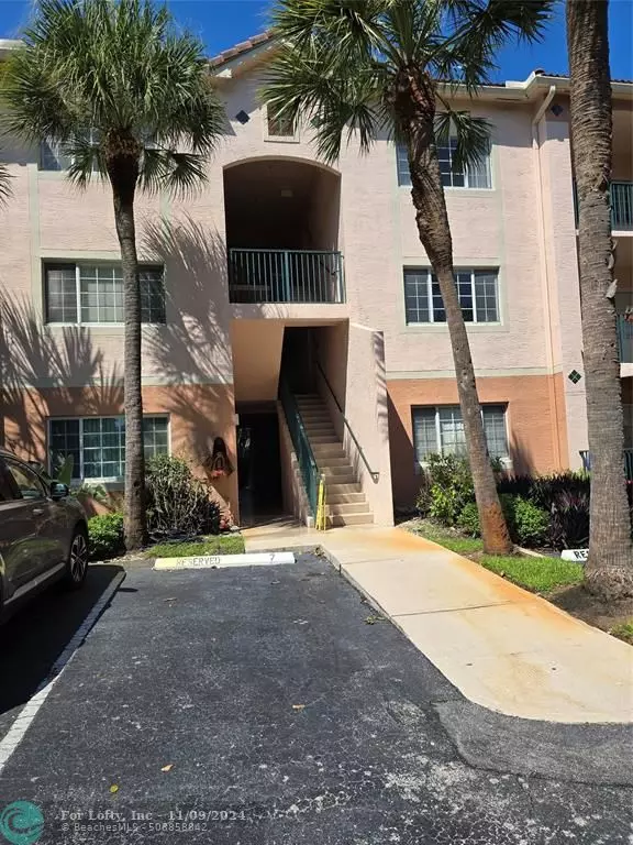 Fort Lauderdale, FL 33316,2015 S 10th Ave  #111