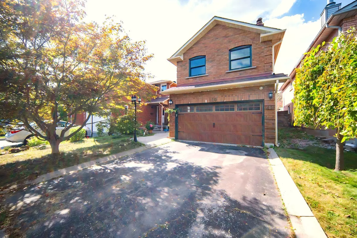 Richmond Hill, ON L4S 1A8,110 Summitcrest DR