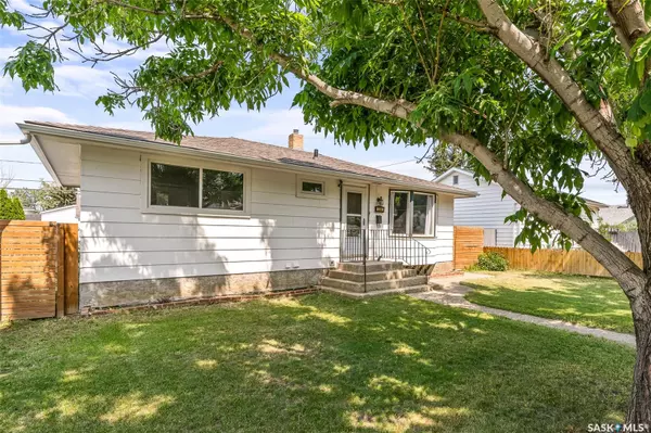 1240 Duffield STREET W, Moose Jaw, SK S6H 5K1