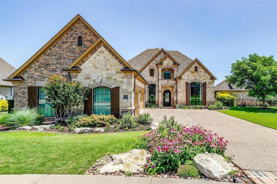 4425 Fairway View Drive, Fort Worth, TX 76008