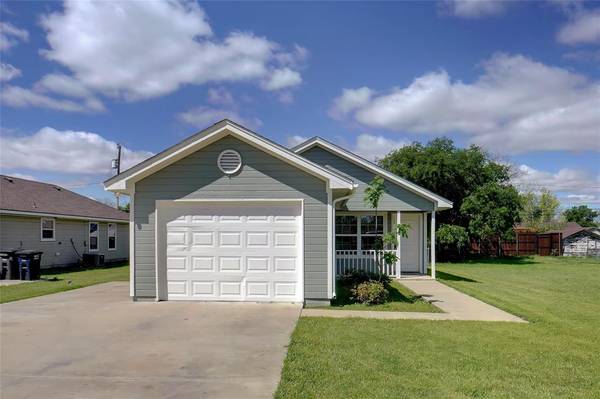 Fort Worth, TX 76110,3324 Willing Avenue