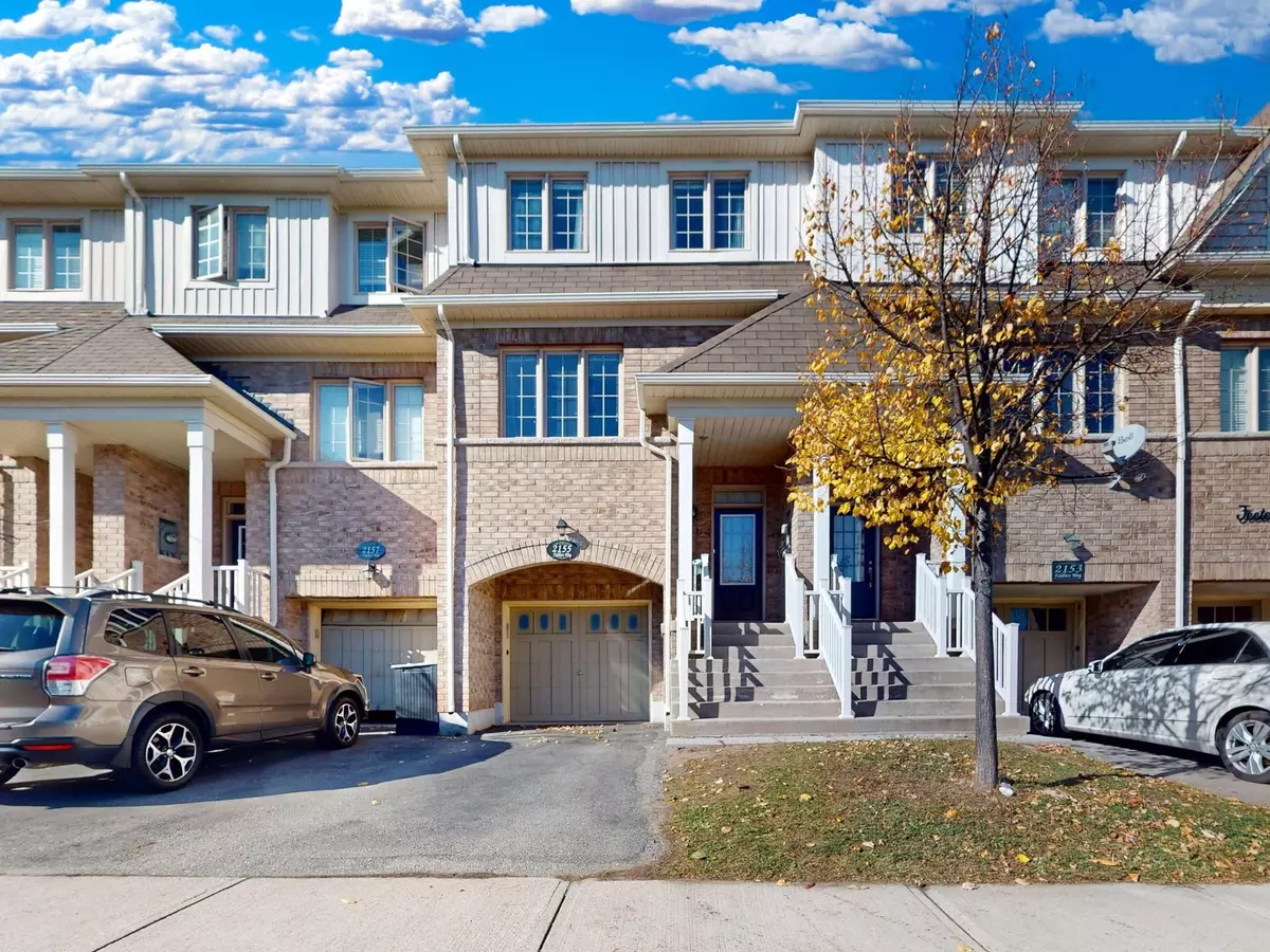 Oakville, ON L6M 0M5,2155 Fiddlers WAY