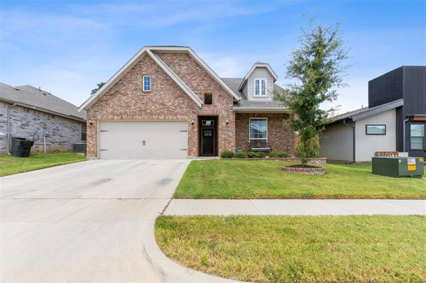 1405 Wavelet Drive, Pelican Bay, TX 76020