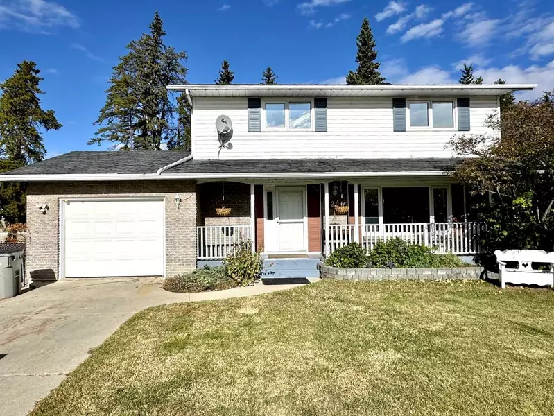 24 Windfall DR, Whitecourt, AB T7S 1N8