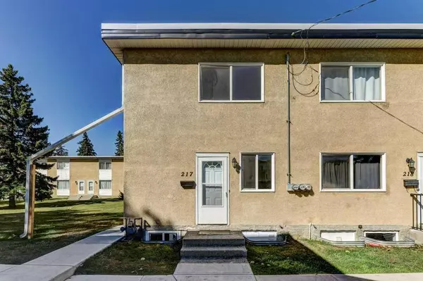 Calgary, AB T2E 4Y5,2211 19 ST NE #217