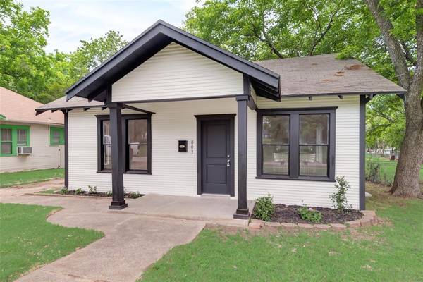 803 Lawrence Avenue, Terrell, TX 75160