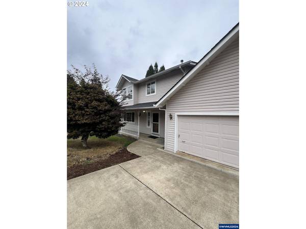 Salem, OR 97306,399 KEVIN CT SE