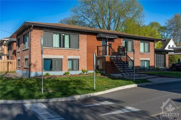 Vanier And Kingsview Park, ON K1L 7B8,199 STE ANNE AVE #1