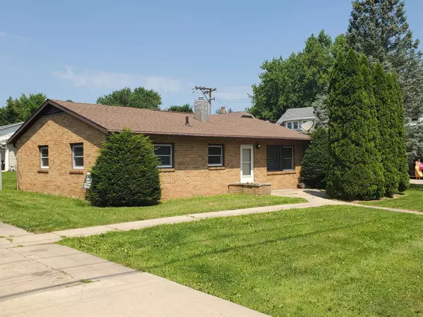 339 E Pershing, Freeport, IL 61032