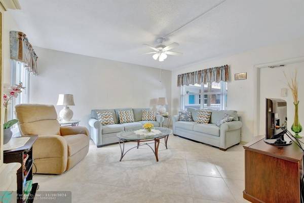 224 Hibiscus Ave  #256, Lauderdale By The Sea, FL 33308