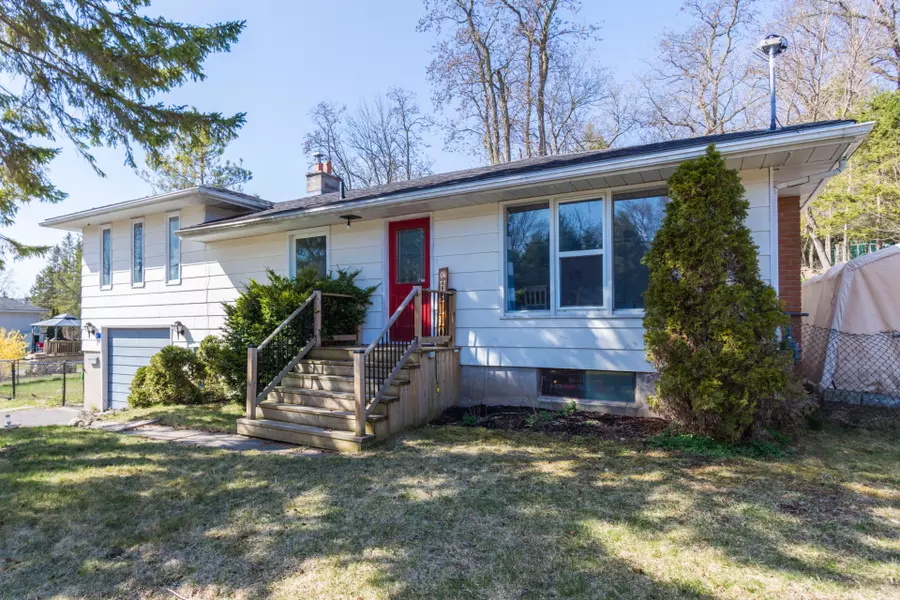 14 South Park ST, Quinte West, ON K0K 2C0