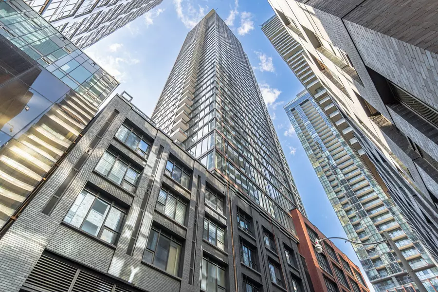 55 Mercer ST #519, Toronto C01, ON M5V 3W2