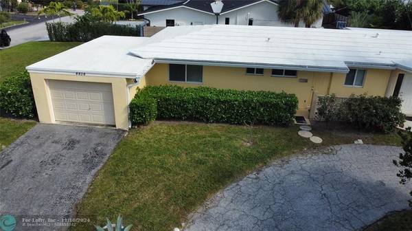 4454 W Tradewinds Ave, Lauderdale By The Sea, FL 33308