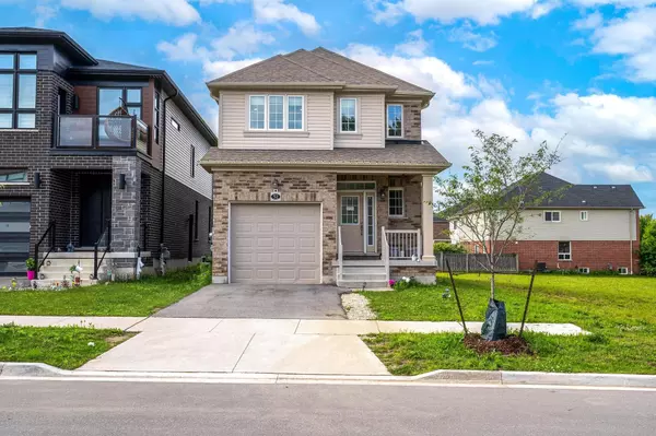 Kitchener, ON N2P 2Y9,52 Monarch Woods DR W