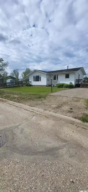 Oxbow, SK S0C 2B0,608 Boscurvis AVENUE