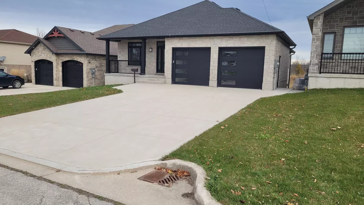 Owen Sound, ON N4K 3H4,2551 9th AVE E