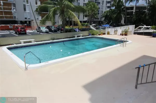 Fort Lauderdale, FL 33308,3051 NE 48th St  #410