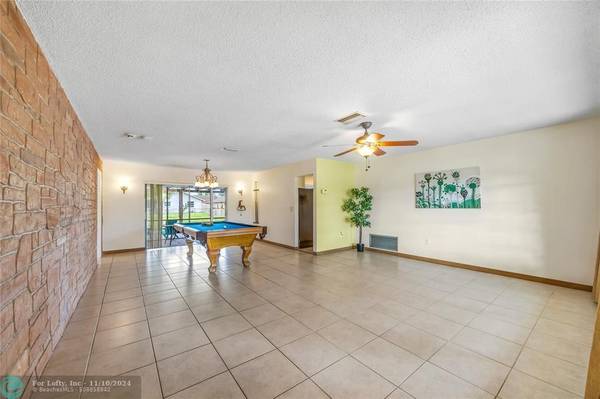 Cooper City, FL 33328,5561 SW 94th Ave