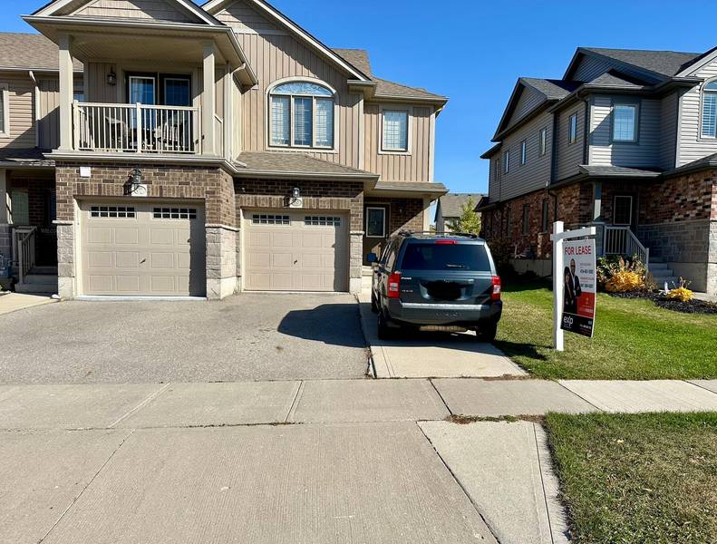 69 Meadowridge ST, Kitchener, ON N2P 0E2