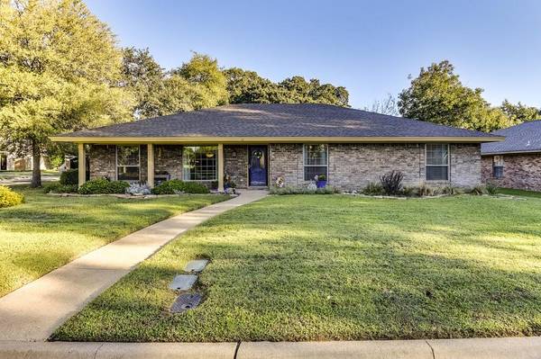 Arlington, TX 76012,1109 Briarcliff Drive