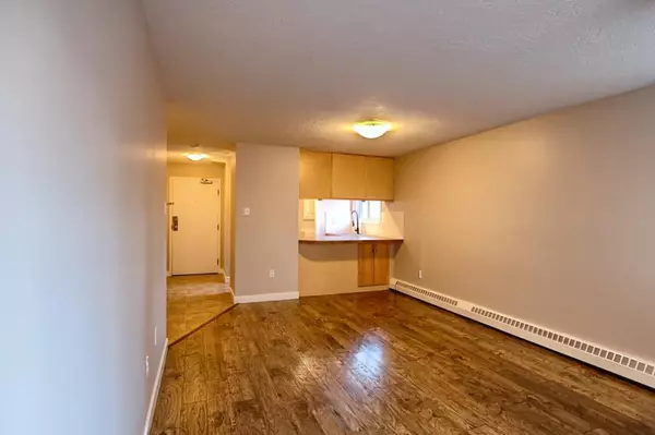 Calgary, AB T2R 0R5,626 15 AVE SW #504