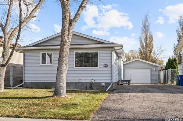 138 Devonshire CRESCENT, Saskatoon, SK S7L 5V7