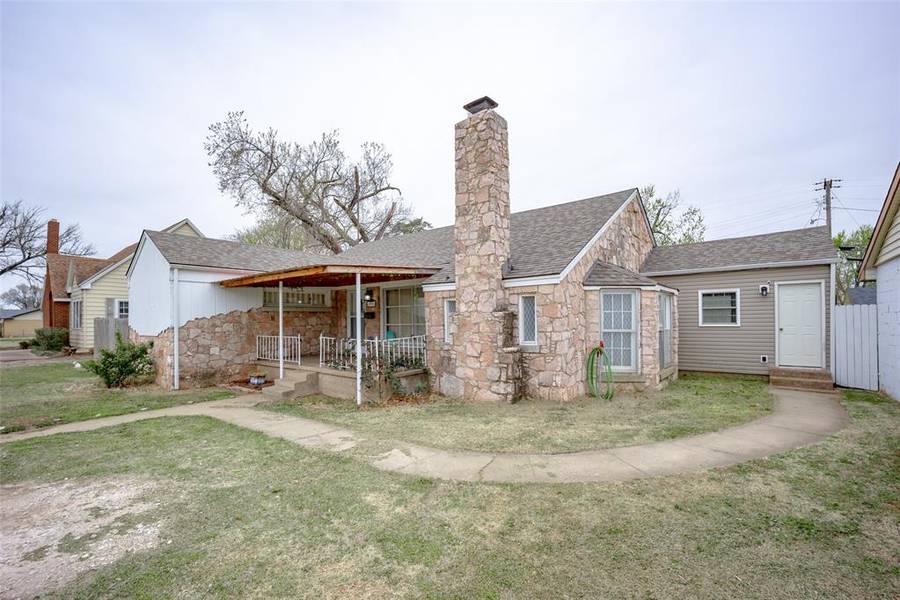 1009 N Noble Avenue, Watonga, OK 73772