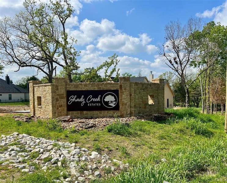 1031 Meadow Wood Terrace, Azle, TX 76020