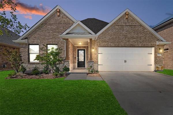 1510 Fairweather Way, Forney, TX 75126