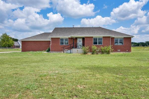 1688 Sharp Road, Gunter, TX 75058