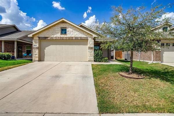 5824 Honey Creek Street,  Fort Worth,  TX 76179