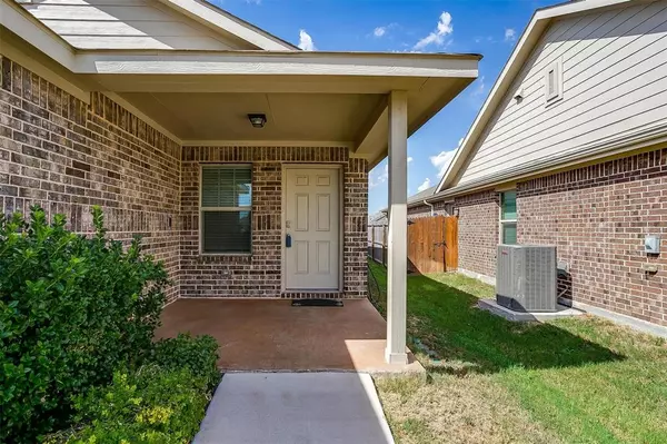 Fort Worth, TX 76179,5824 Honey Creek Street