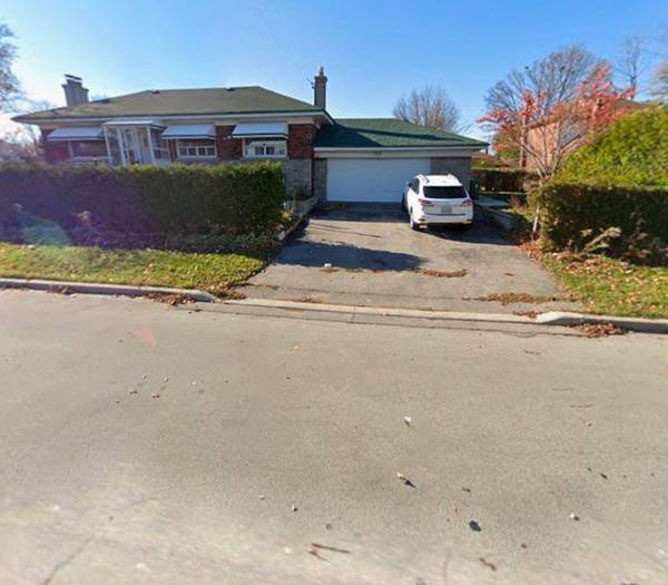 1 burnley AVE #Main, Toronto E04, ON M1R 2M3