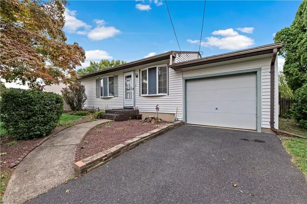 Forks Twp, PA 18040,1334 Ridge Trail