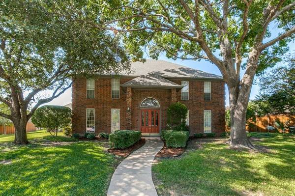 1502 Amesbury Drive, Richardson, TX 75082