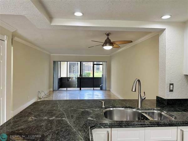 Deerfield Beach, FL 33442,1945 SW 15th Street  #57